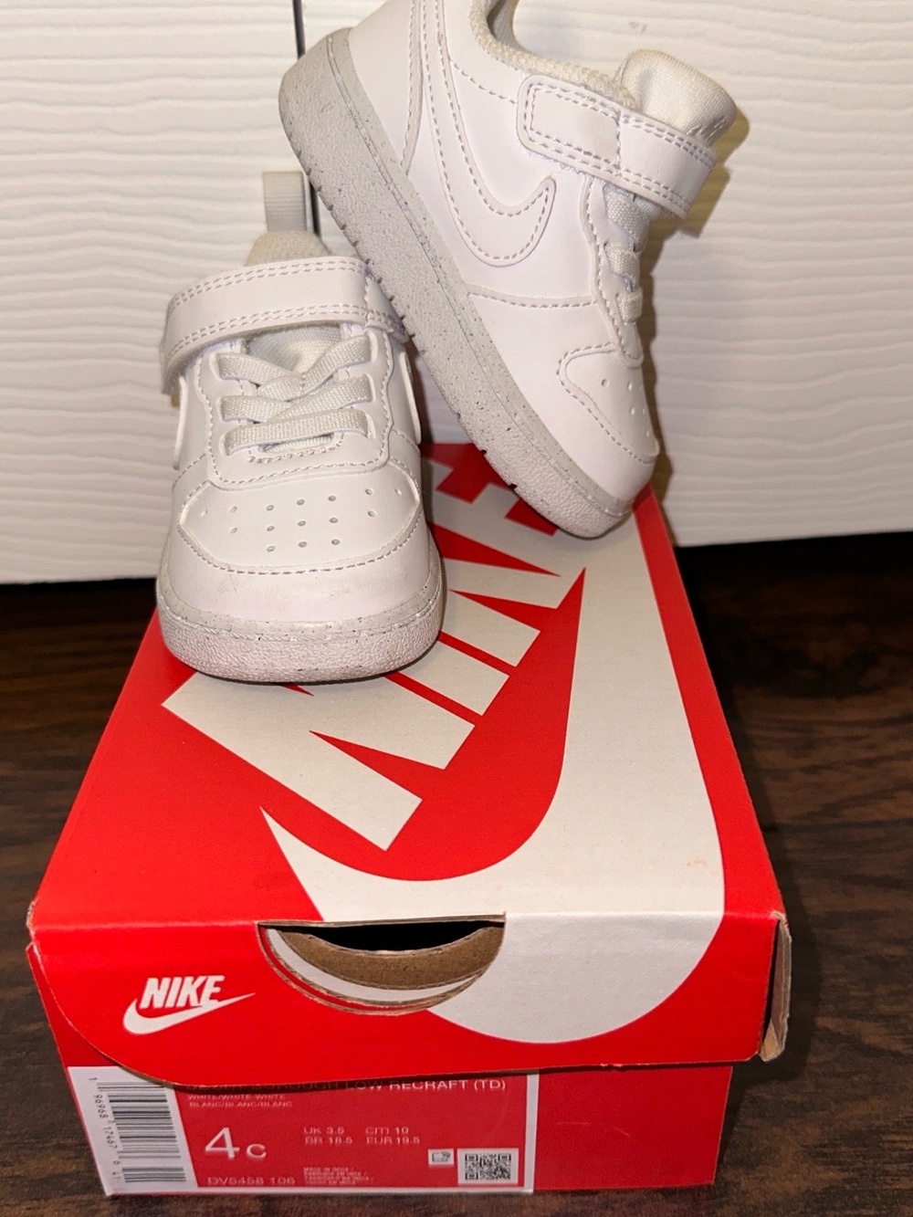 Nike Toddler White Leather Velcro Sneakers